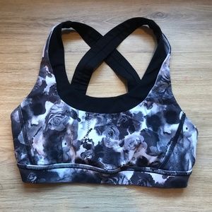 Lululemon sports bra sz 6